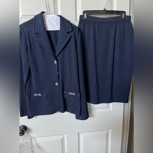 Gorgeous St John Suit
